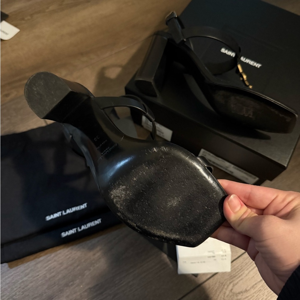 Saint Laurent Black Leather CASSANDRA 75 SANDAL - Picture 4 of 4